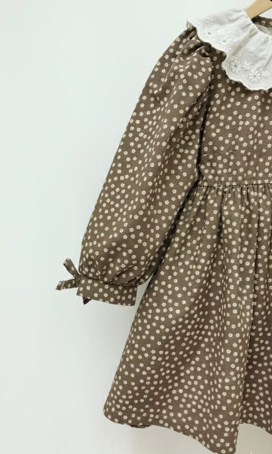 Robe coton fleurie d’automne brune– Kali