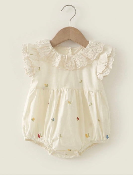 Ensemble tulipes et fleurs