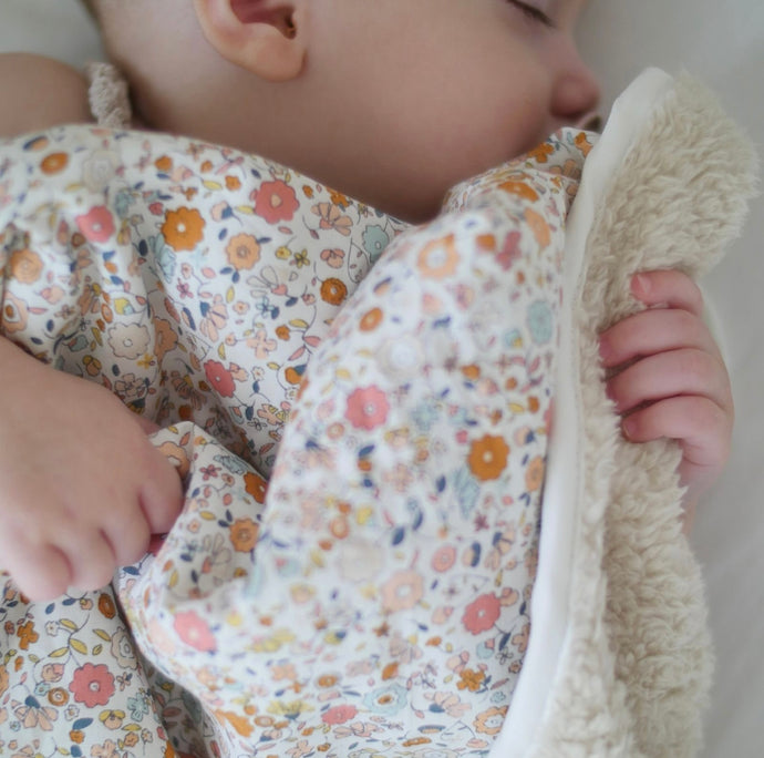 Couverture pour bébé fluffy + coton mini fleurs