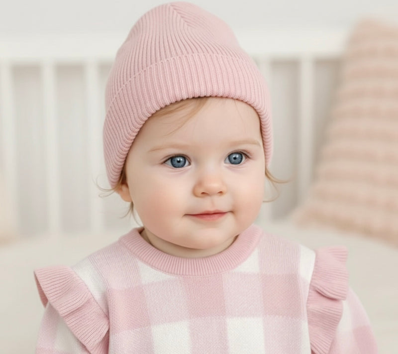 Chargez l'image dans la visionneuse de la galerie, Bonnet bébé en tricot rose doux – Kali
