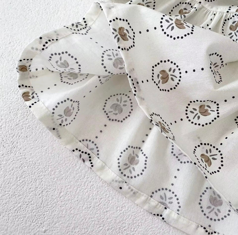 Load image into Gallery viewer, Summer baby romper with round floral patterns
