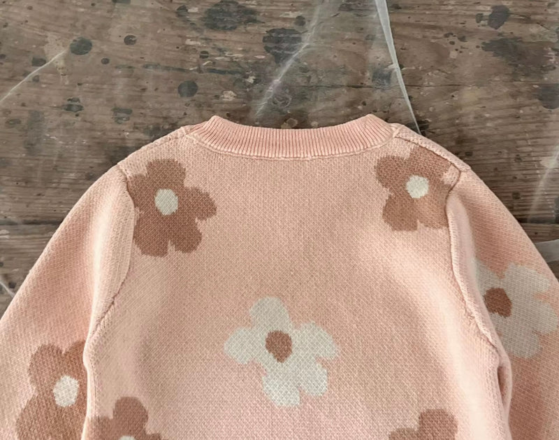 Load image into Gallery viewer, Ensemble Fille Pull et Pantalon à Fleurs – Modèle Kali | Doux &amp; Confortable - Boutique Kaki Lilas
