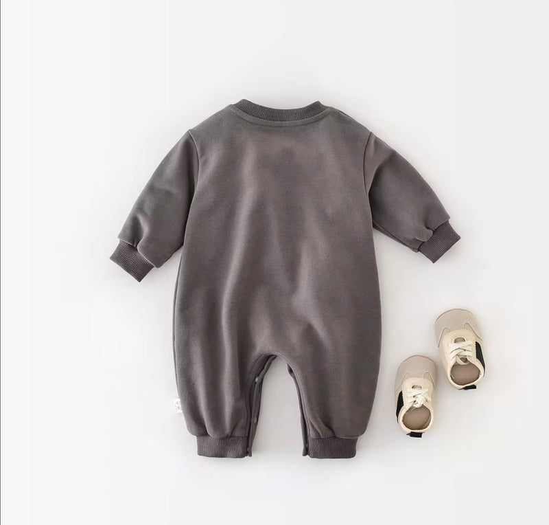 Load image into Gallery viewer, Baby boy elephant print soft cotton onesie – Kali

