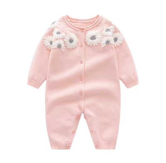 Barboteuse bébé fille en tricot rose de coton brodé motif floral – Kali