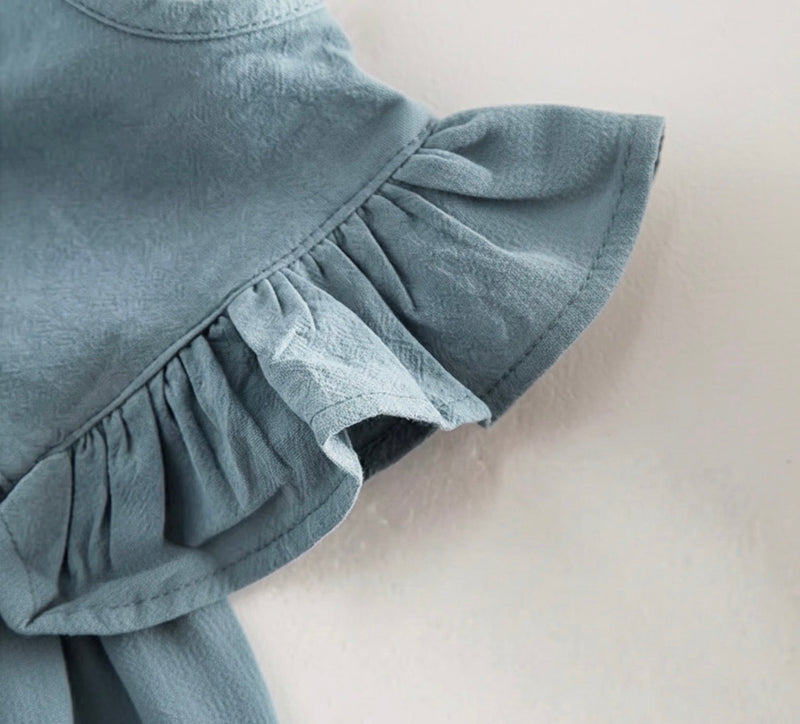 Chargez l'image dans la visionneuse de la galerie, Robe pour filles bleue à manches à volants – Vichy
