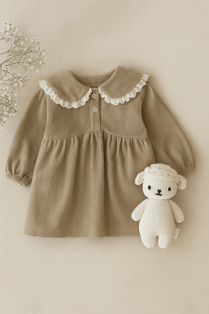 Load image into Gallery viewer, Robe fille deux tons – Modèle Kali en coton doux, style élégant - Boutique Kaki Lilas

