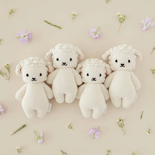 Peluche - Bébé agneau 7’’ - Cuddle + Kind