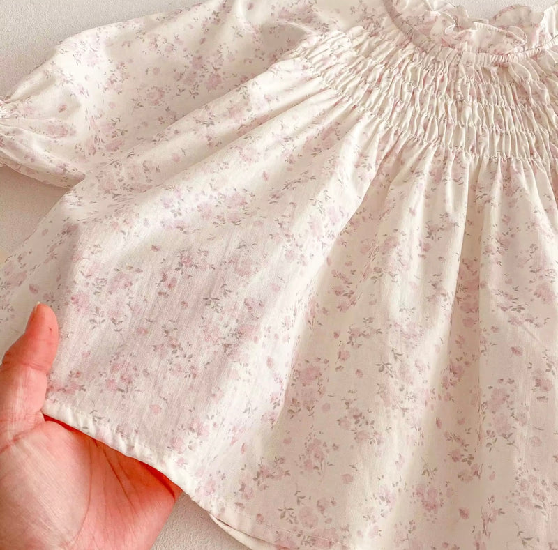 Chargez l&#39;image dans la visionneuse de la galerie, Robe bébé fille haut de gamme fleurie rose à manches longues – Modèle Kali en coton doux
