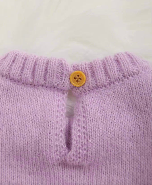 Combinaison bébé en tricot doux lilas brodée