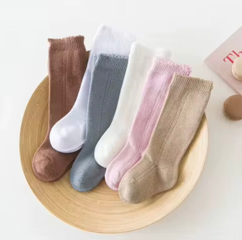 Load image into Gallery viewer, Chaussettes hautes bébé fille coton doux – automne – Kali - Boutique Kaki Lilas
