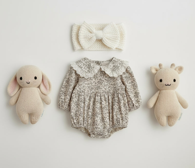 Chargez l&#39;image dans la visionneuse de la galerie, Barboteuse bébé fille à fleurs en coton doux – Kali
