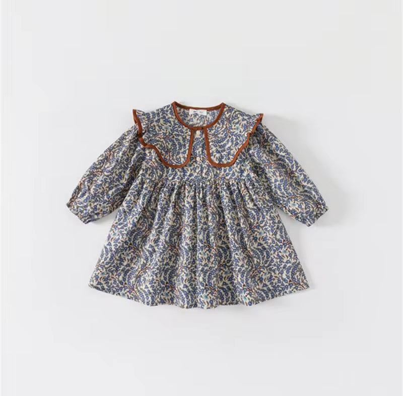 Load image into Gallery viewer, Girls' soft dark blue cotton dress with brown collar – Kali
