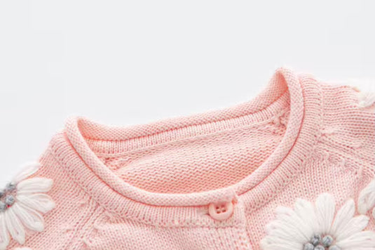Barboteuse bébé fille en tricot rose de coton brodé motif floral – Kali
