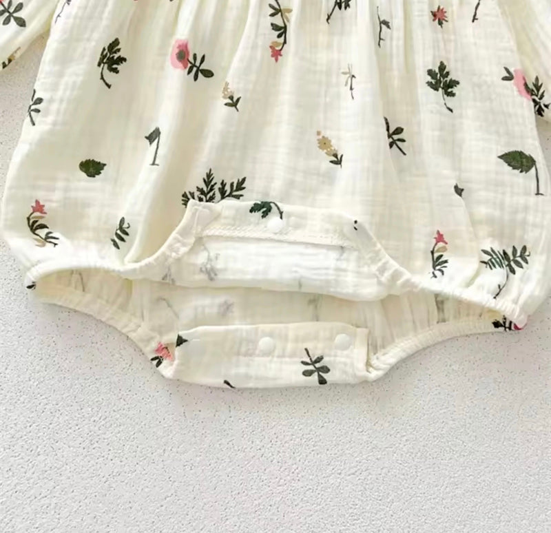 Load image into Gallery viewer, Floral cotton baby romper + headband – Kali
