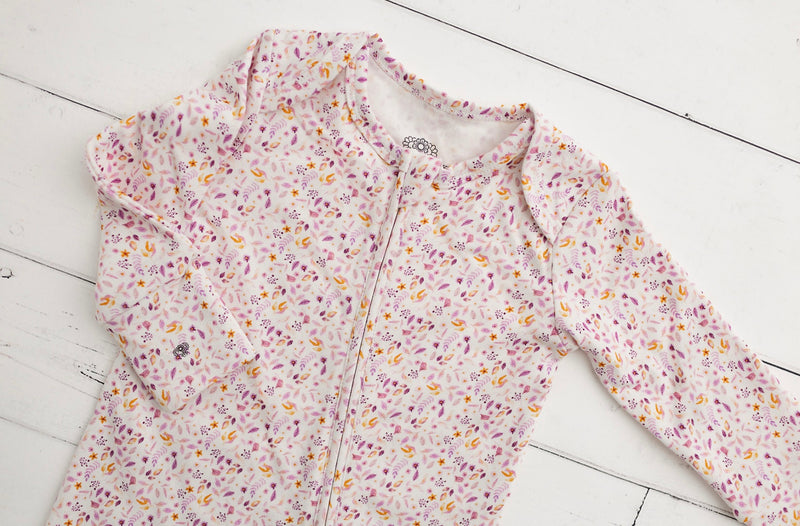Load image into Gallery viewer, Baby girl organic cotton romper with lavender leaf print – Khaki Lilac
