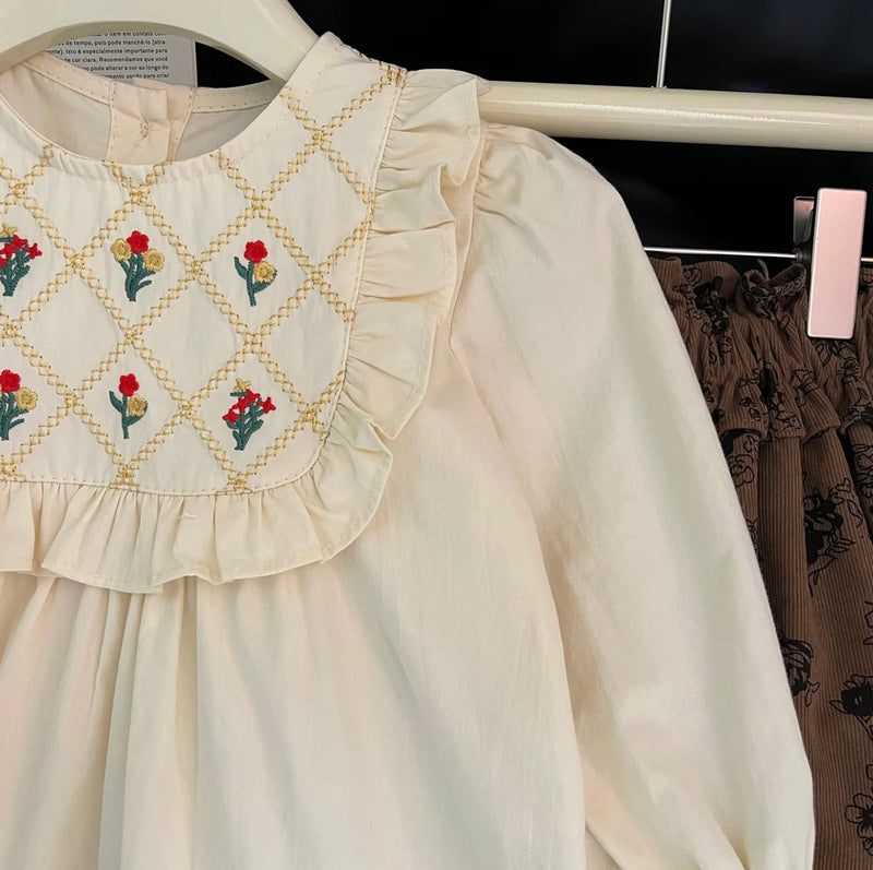 Chargez l&#39;image dans la visionneuse de la galerie, Chemise pour filles manches longues ivoire broderies – Kali - Boutique Kaki Lilas

