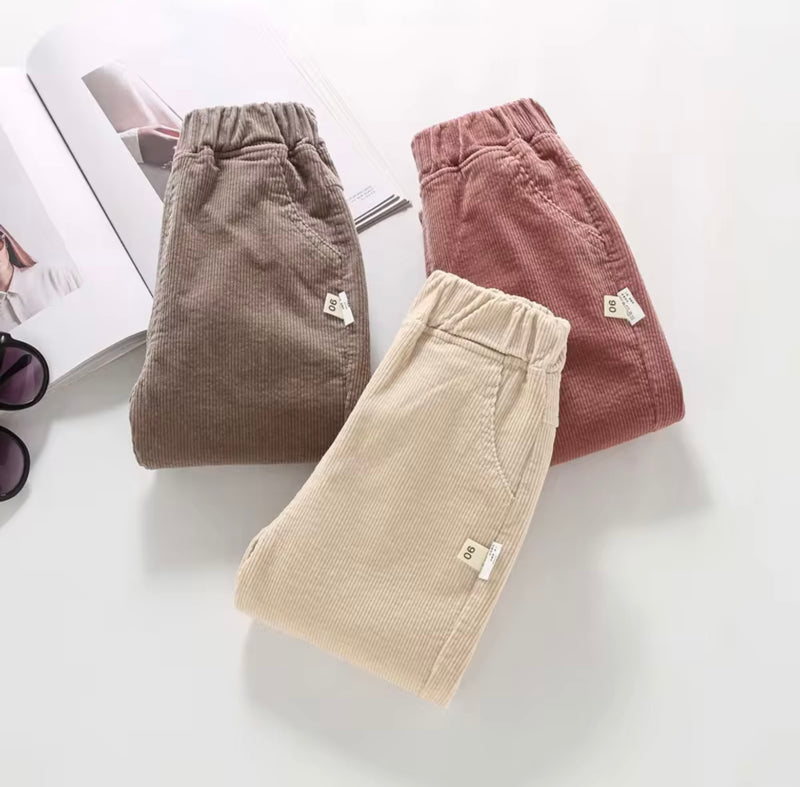 Chargez l&#39;image dans la visionneuse de la galerie, Pantalon pour filles en velours côtelé motif lapin – Kali - Boutique Kaki Lilas

