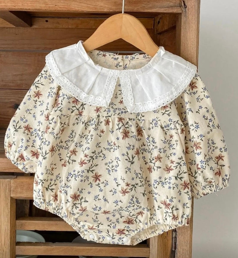 Chargez l&#39;image dans la visionneuse de la galerie, Cache-couches bébé fleuri rosé coton doux – Kali
