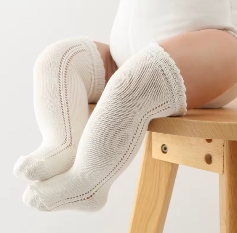 Load image into Gallery viewer, Chaussettes hautes bébé fille coton doux – automne – Kali - Boutique Kaki Lilas
