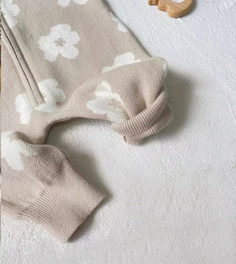 Load image into Gallery viewer, Baby girl floral hooded jumpsuit – Kali
