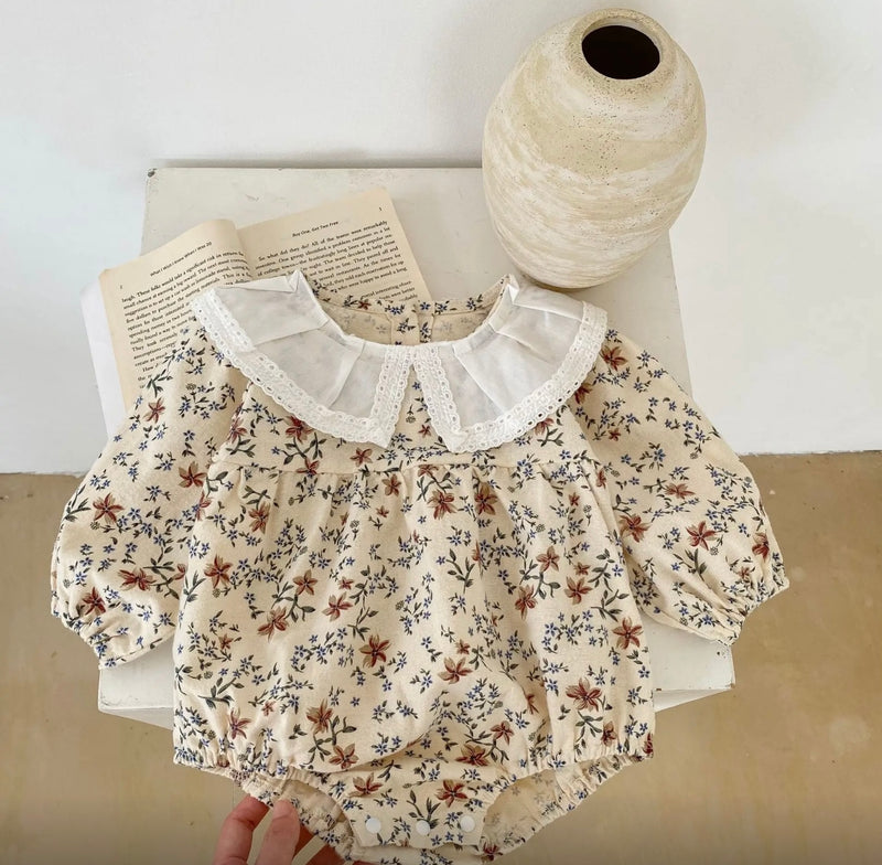 Load image into Gallery viewer, Soft cotton pink floral baby diaper cover – Kali
