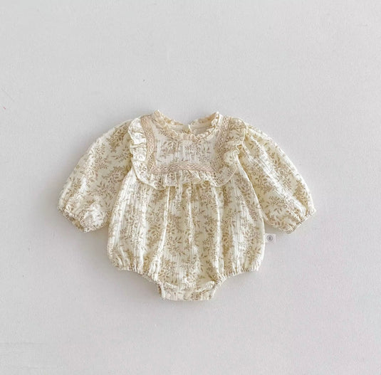 Barboteuse bébé fleurie jaune en coton doux – Kali bohème chic