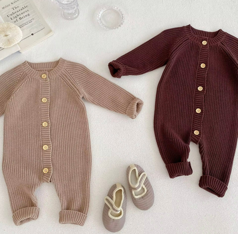 Chargez l&#39;image dans la visionneuse de la galerie, Combinaison bébé beige et marron en coton doux – taille 6-12 mois – Kali
