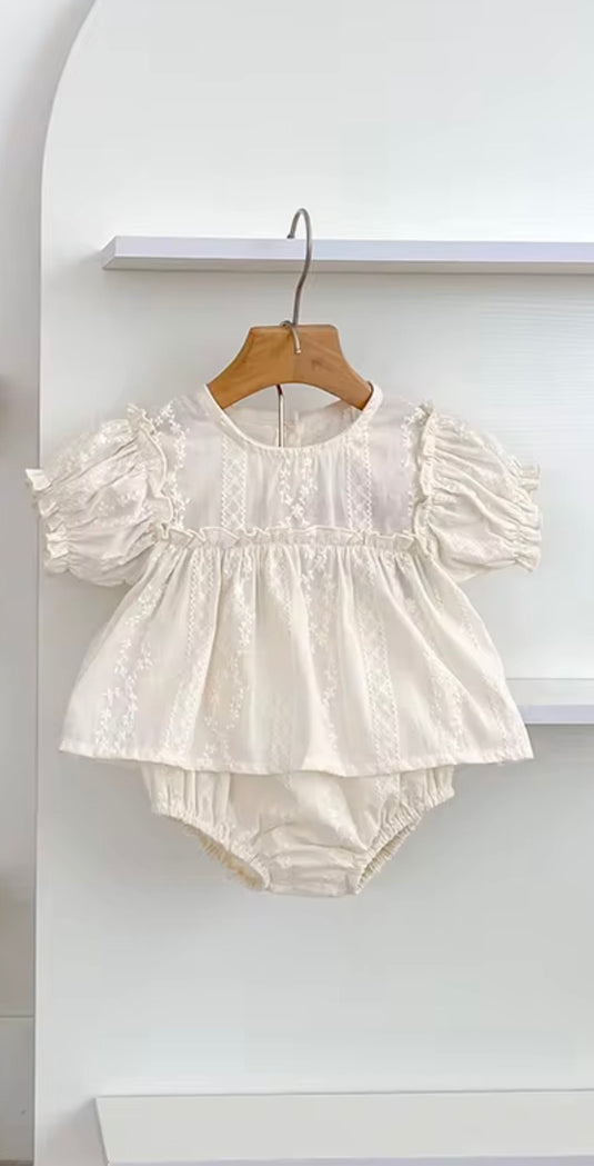 Ensemble bébé fille blouse brodée et bloomer en coton