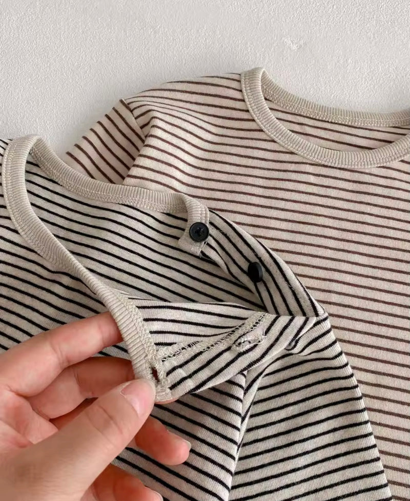 Chargez l'image dans la visionneuse de la galerie, Chandail garçon manches longues rayures fines coton
