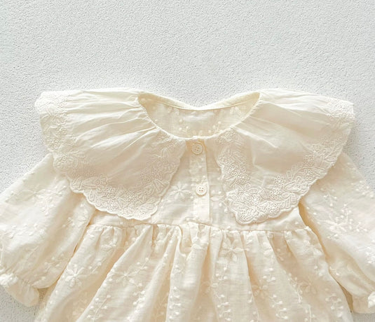 Barboteuse bébé à manches longues en coton – Col en dentelle brodé Kali