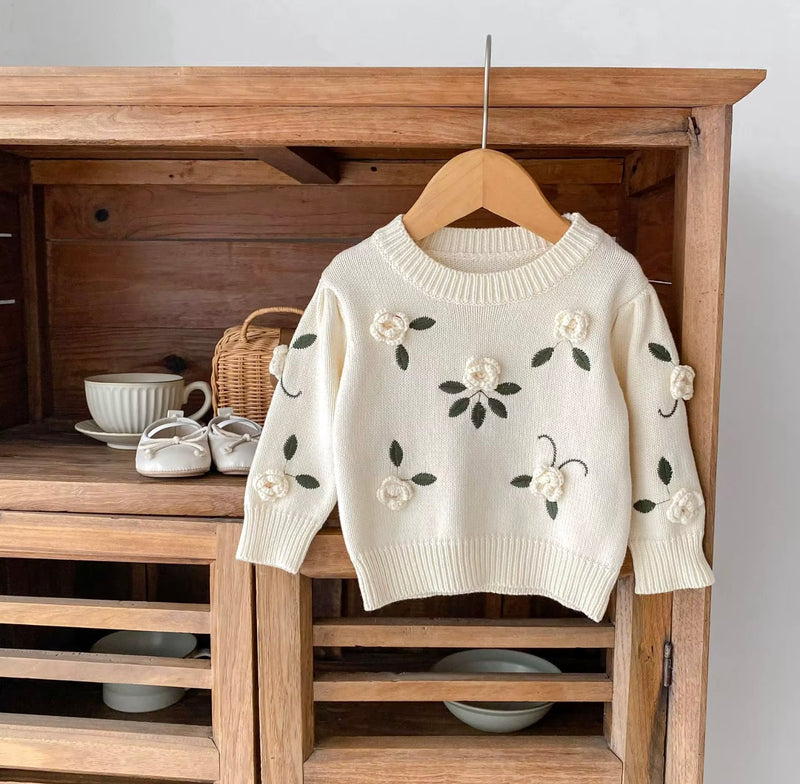 Chargez l&#39;image dans la visionneuse de la galerie, Pull bébé fille en coton avec fleurs brodées à la main – Modèle Kali
