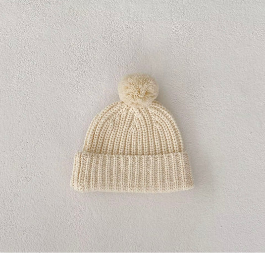 Bonnet bébé ivoire avec pompon en coton doux – Kali