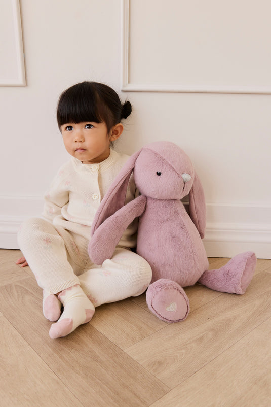 PELUCHE PÉNÉLOPE LE LAPIN 45CM - PERIWINKLE - SNUGGLE BUNNIES