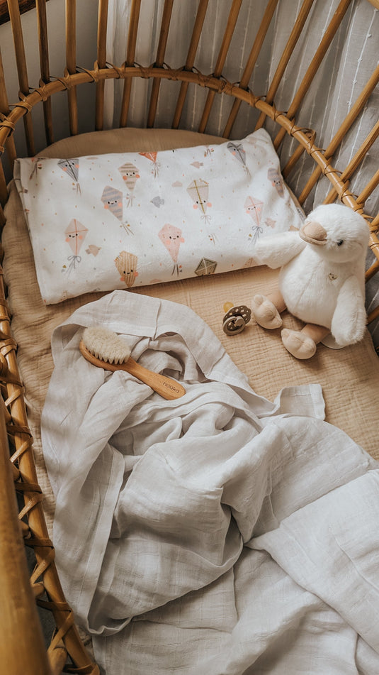 TAIE D'OREILLER POUR ENFANT - CERF-VOLANT - VEILLE SUR TOI