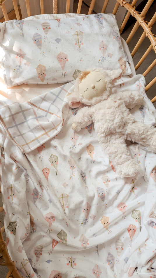 TAIE D'OREILLER POUR ENFANT - CERF-VOLANT - VEILLE SUR TOI