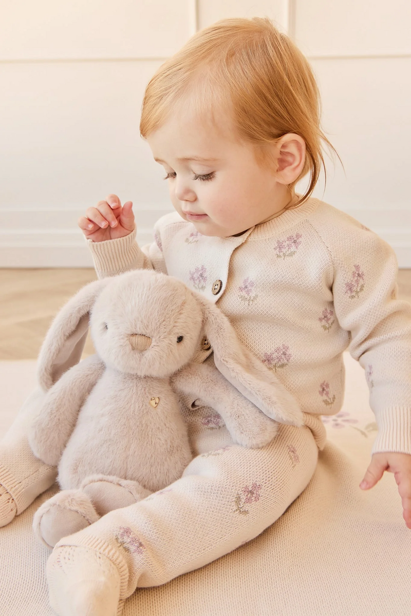 Load image into Gallery viewer, PELUCHE PÉNÉLOPE LE LAPIN 30CM - BEIGE - SNUGGLE BUNNIES
