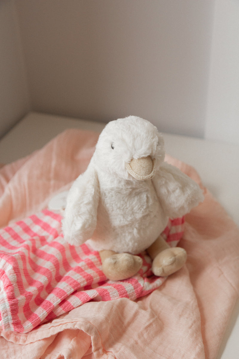 Chargez l'image dans la visionneuse de la galerie, Plush - Rose the Duck - Snuggle Bunnies

